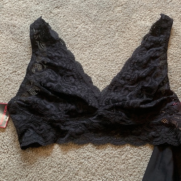 NWT - Lily of France sensational lace bralette. - Picture 6 of 9